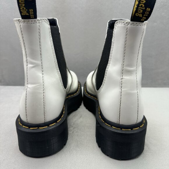 Dr. Martens 2976 Quad Womens Size 7 Chelsea Boots White Smooth Leather Pull On - Picture 4 of 8